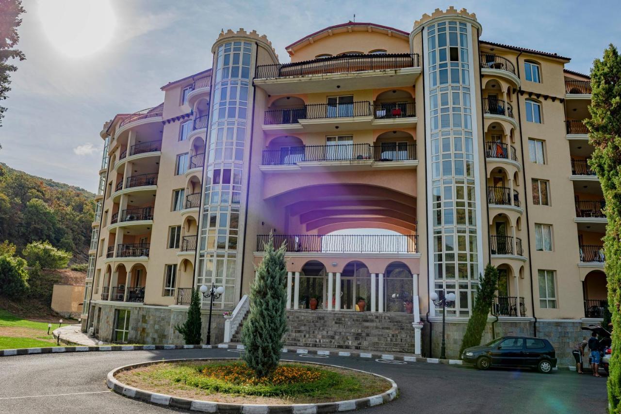 النايت Menada Negresco Apartments المظهر الخارجي الصورة
