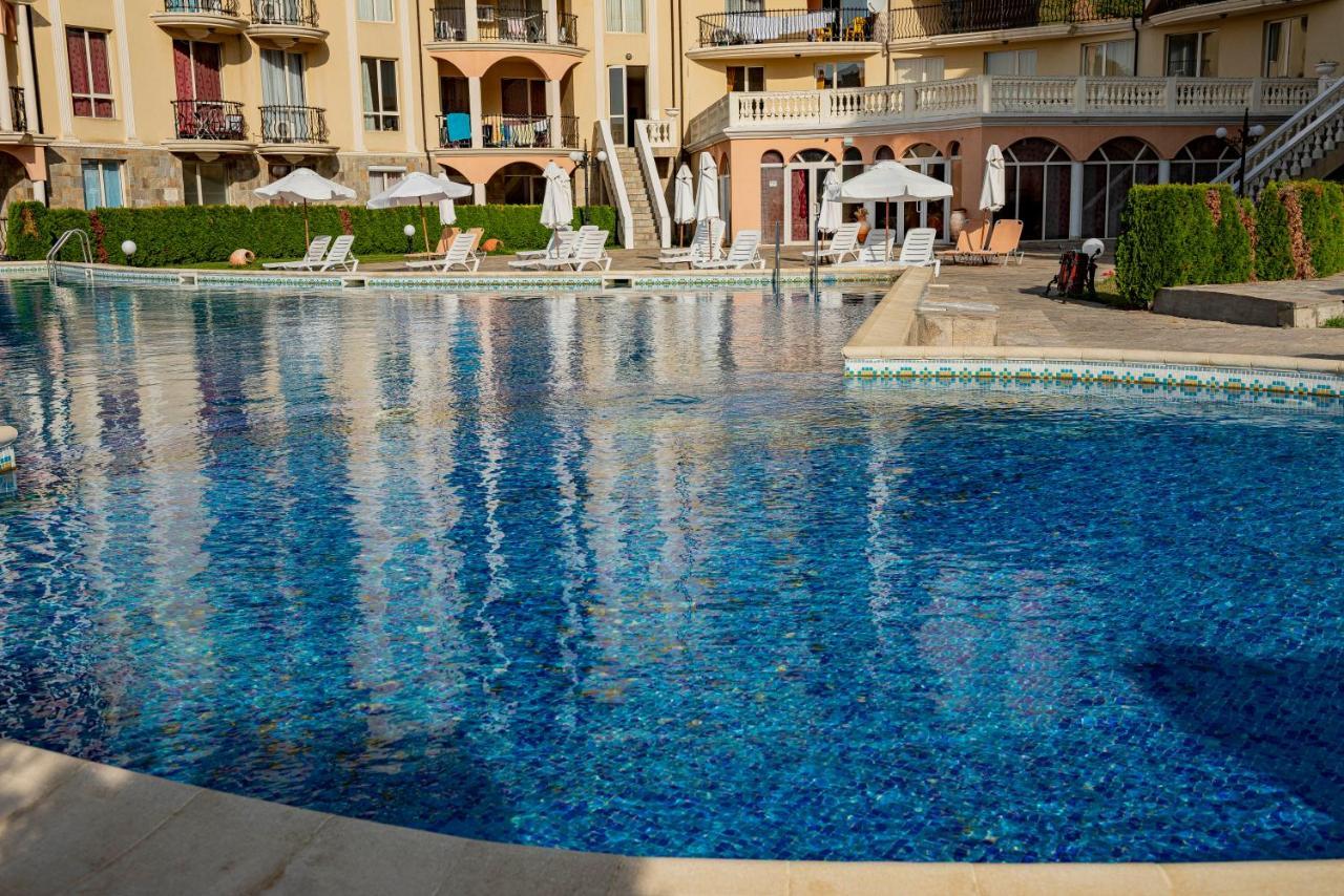 النايت Menada Negresco Apartments المظهر الخارجي الصورة