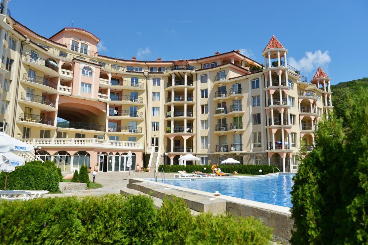 النايت Menada Negresco Apartments المظهر الخارجي الصورة